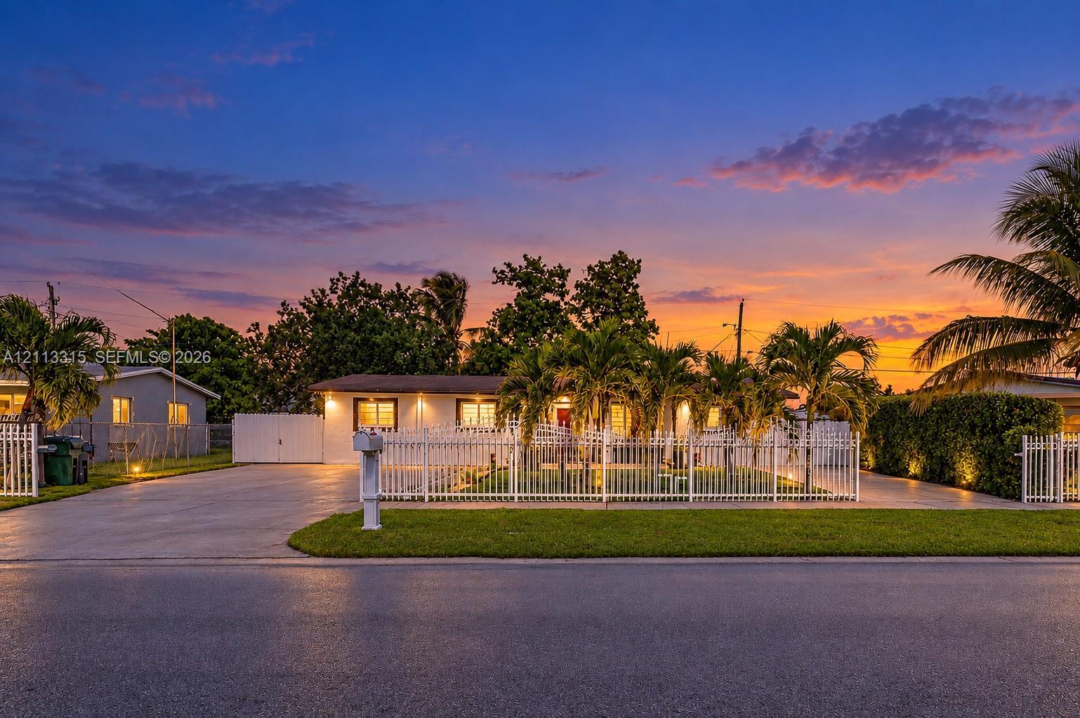 Property at 11821 SW 187th Ter, Miami FL 33177
